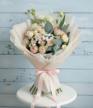 Букет цветов из:  Розы и Лизиантусы в Лимане