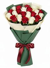 Букет Микс из красных и белых роз в Лимане