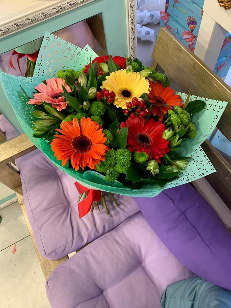 Букет цветов из: Герберы, Хризантемы и Альстромерии в Лимане