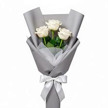 Букет 3 белые розы в Лимане