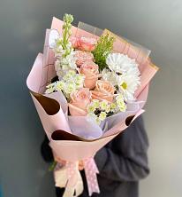 Букет цветов из:  Хризантемы и Розы в Лимане