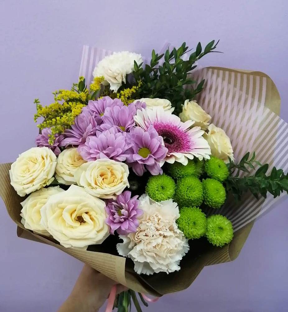 Букет цветов из: Хризантемы, Розы, Гвоздики и Герберы в Лимане