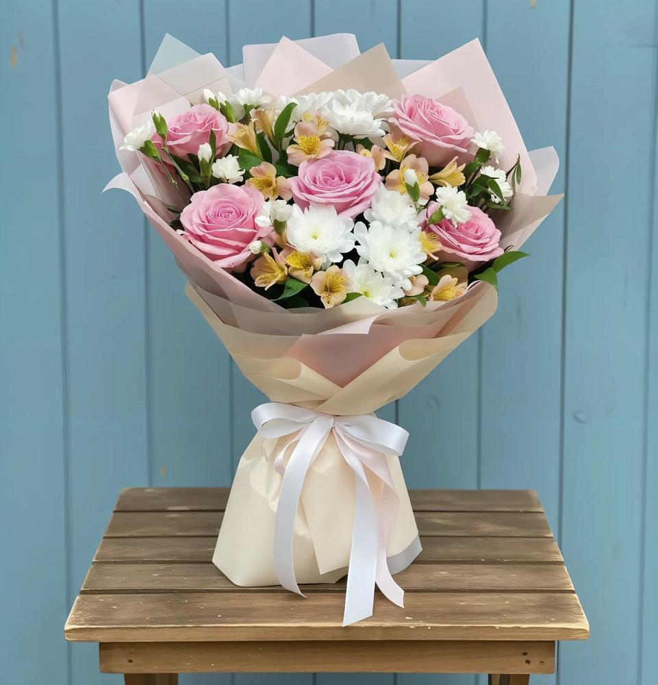 Букет цветов из: Гвоздики, Орхидеи и Розы в Лимане