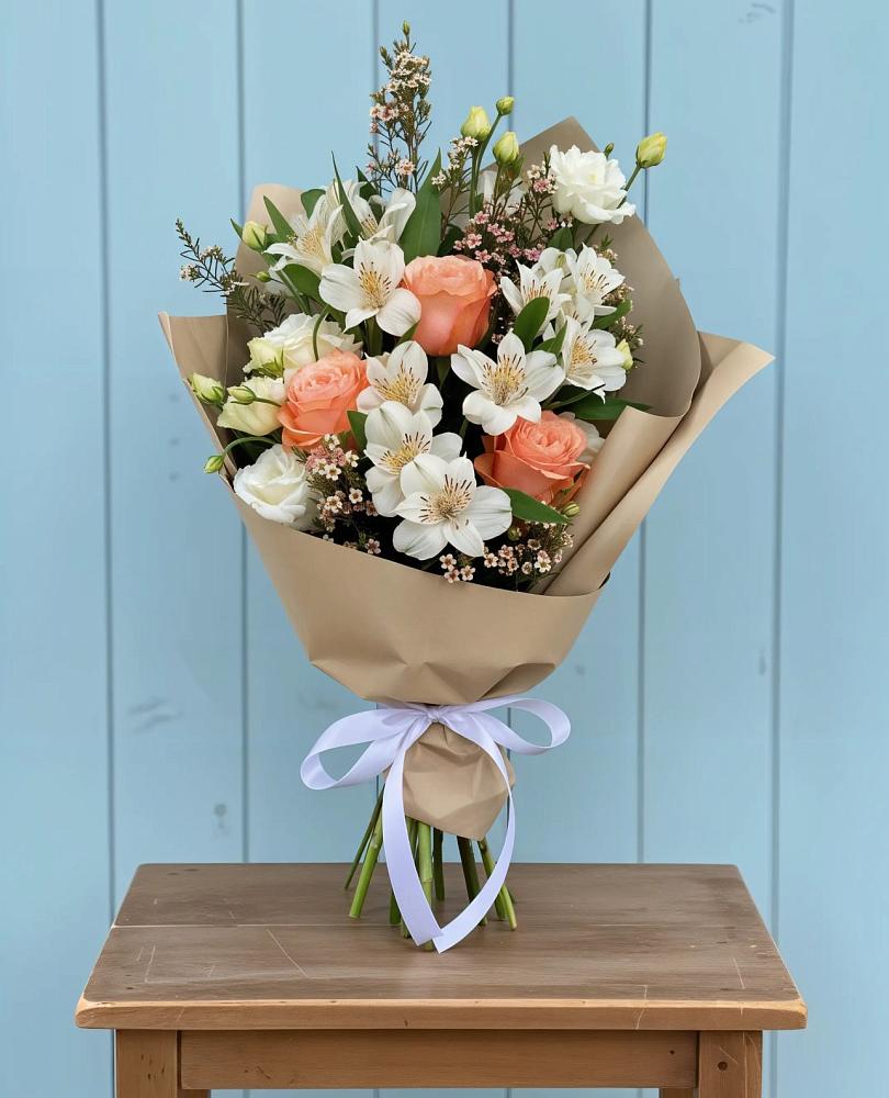 Букет цветов из: Альстромерии, Лизиантусы, Розы и Хризантемы в Лимане